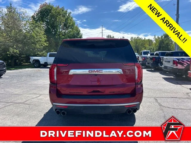 Used 2023  GMC Denali image 10