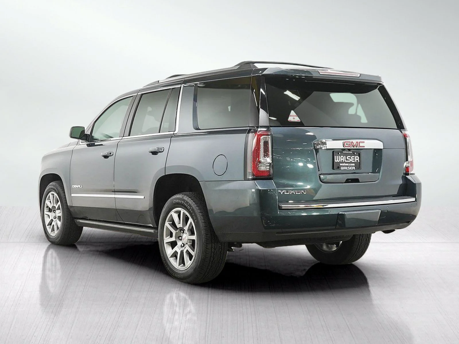 Used 2020 DARK SKY METALLIC GMC Denali image 3