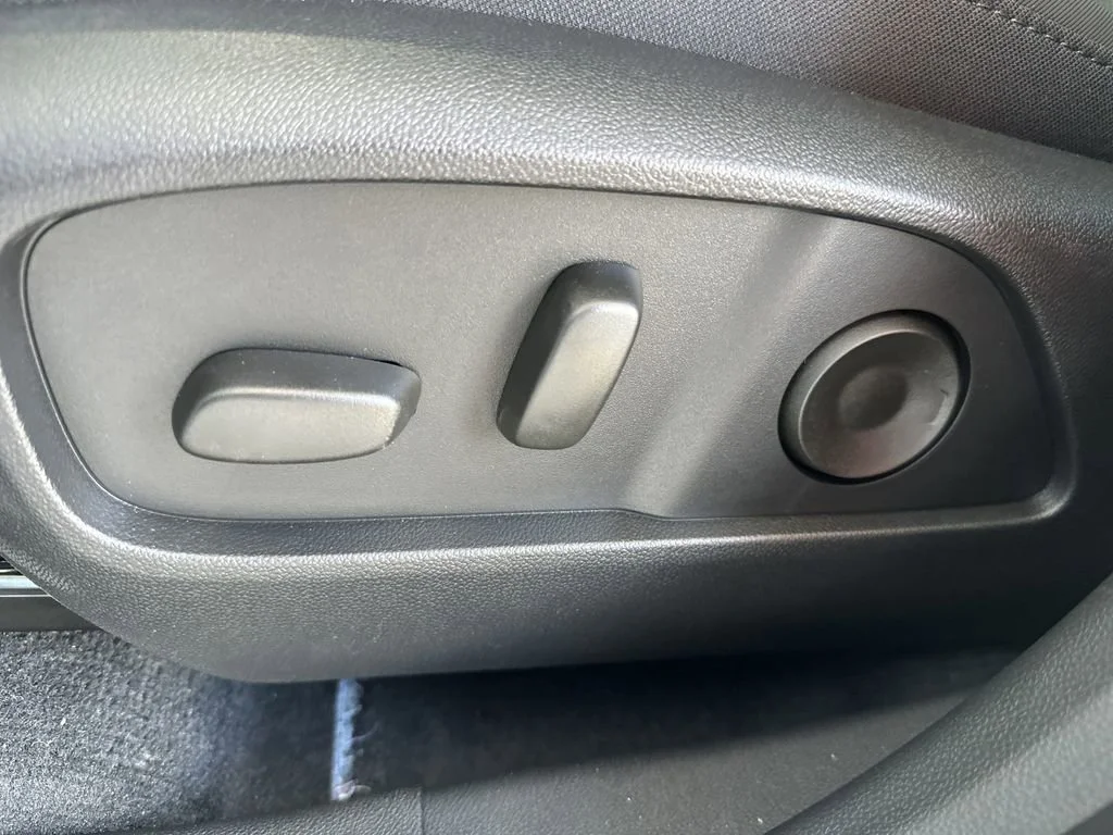 2026 GMC Terrain AT4 - Photo 15