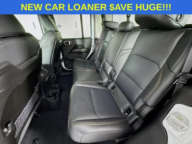 New 2026 Bright White Clear-Coat Exterior Paint Jeep  image 22