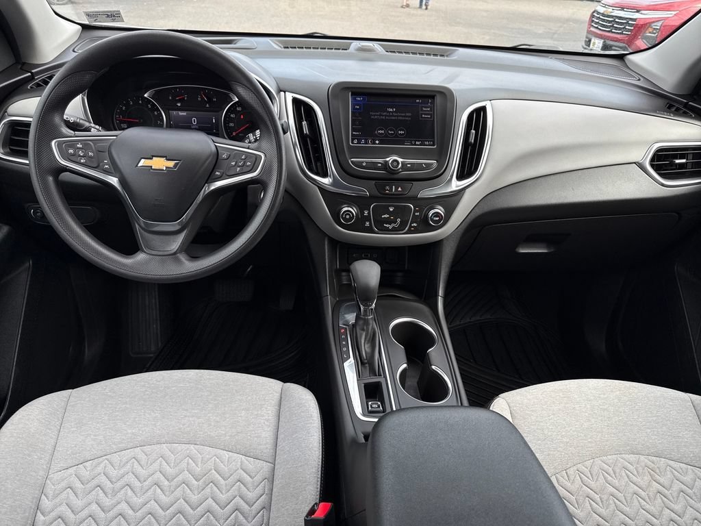 Used 2022 Silver Ice Metallic Chevrolet LT image 22