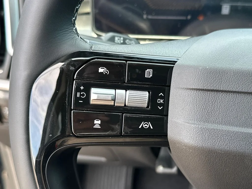New 2026 Black Kia S image 25