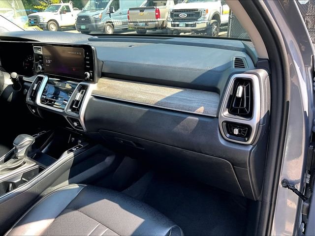 Used 2023 Silver Kia X-Line S image 17