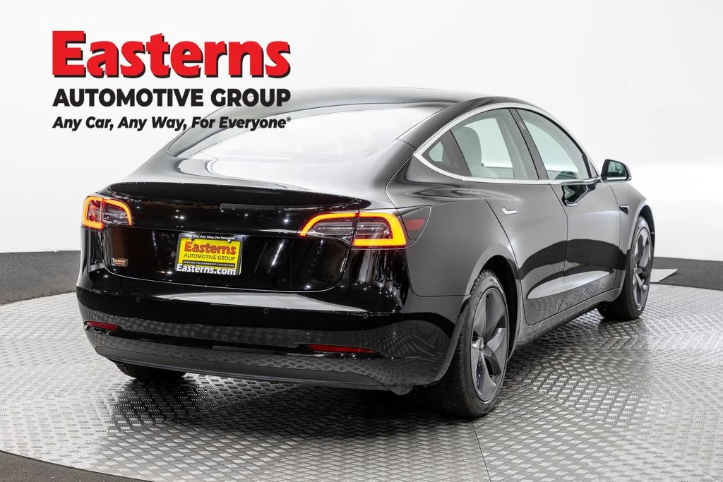 Used 2018 Black Tesla Long Range image 5