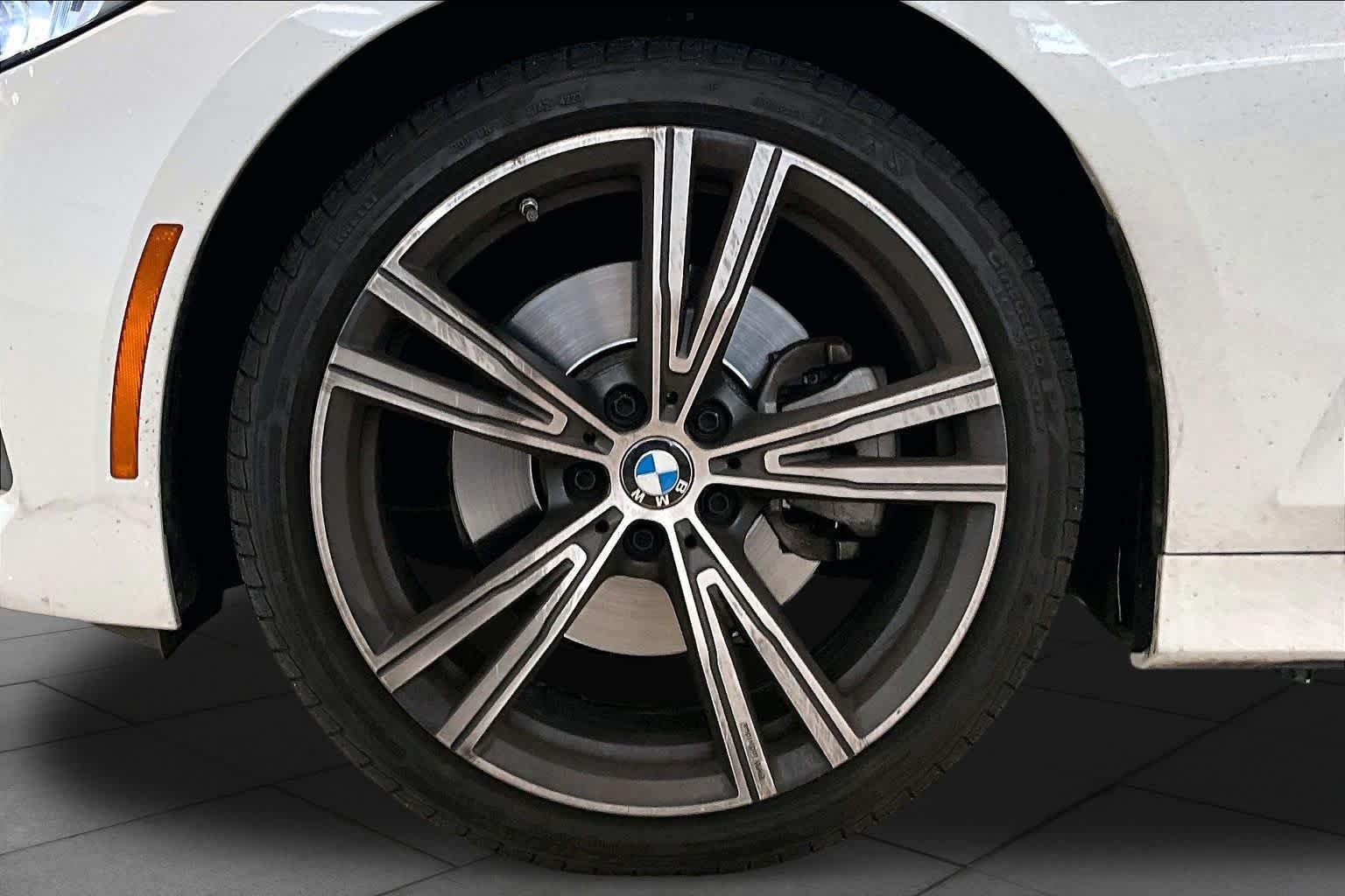 Used 2024 Alpine White BMW 330i image 9