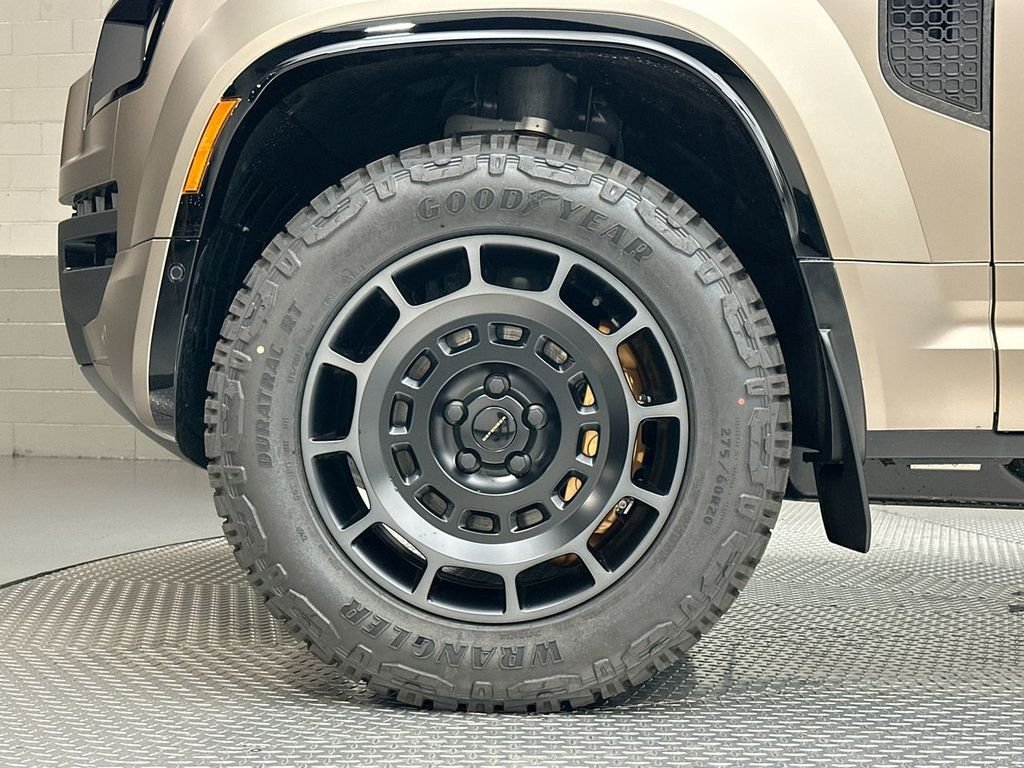 New 2026 Petra Copper Land Rover OCTA image 17