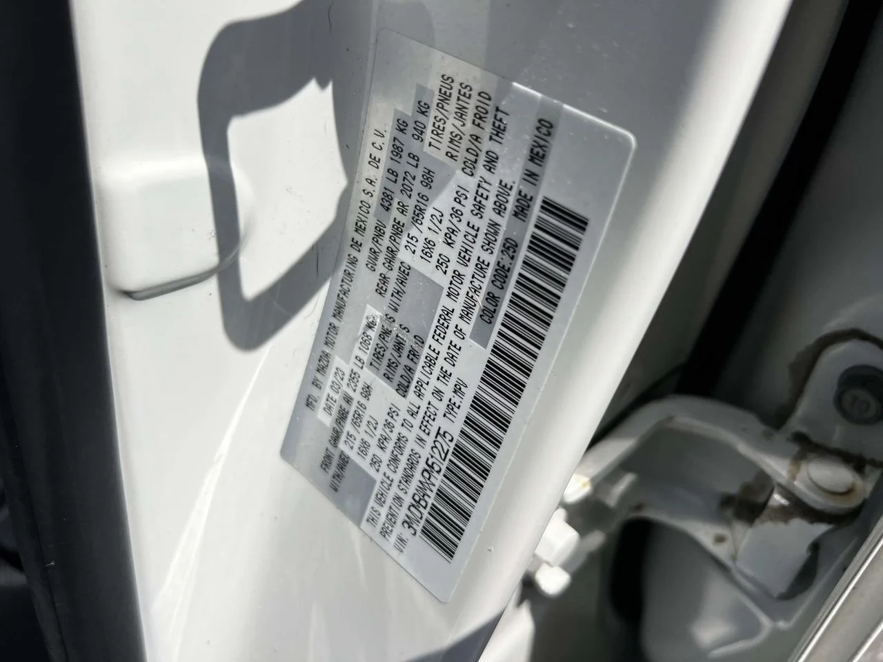 Certified Used 2023 Snowflake White Pearl Mica Mazda 2.5 S image 30
