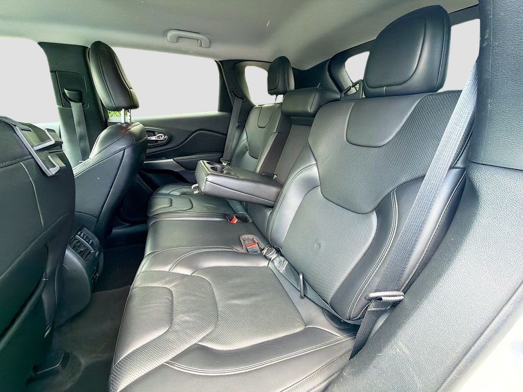 Used 2020 Bright White Clearcoat Jeep Limited image 22
