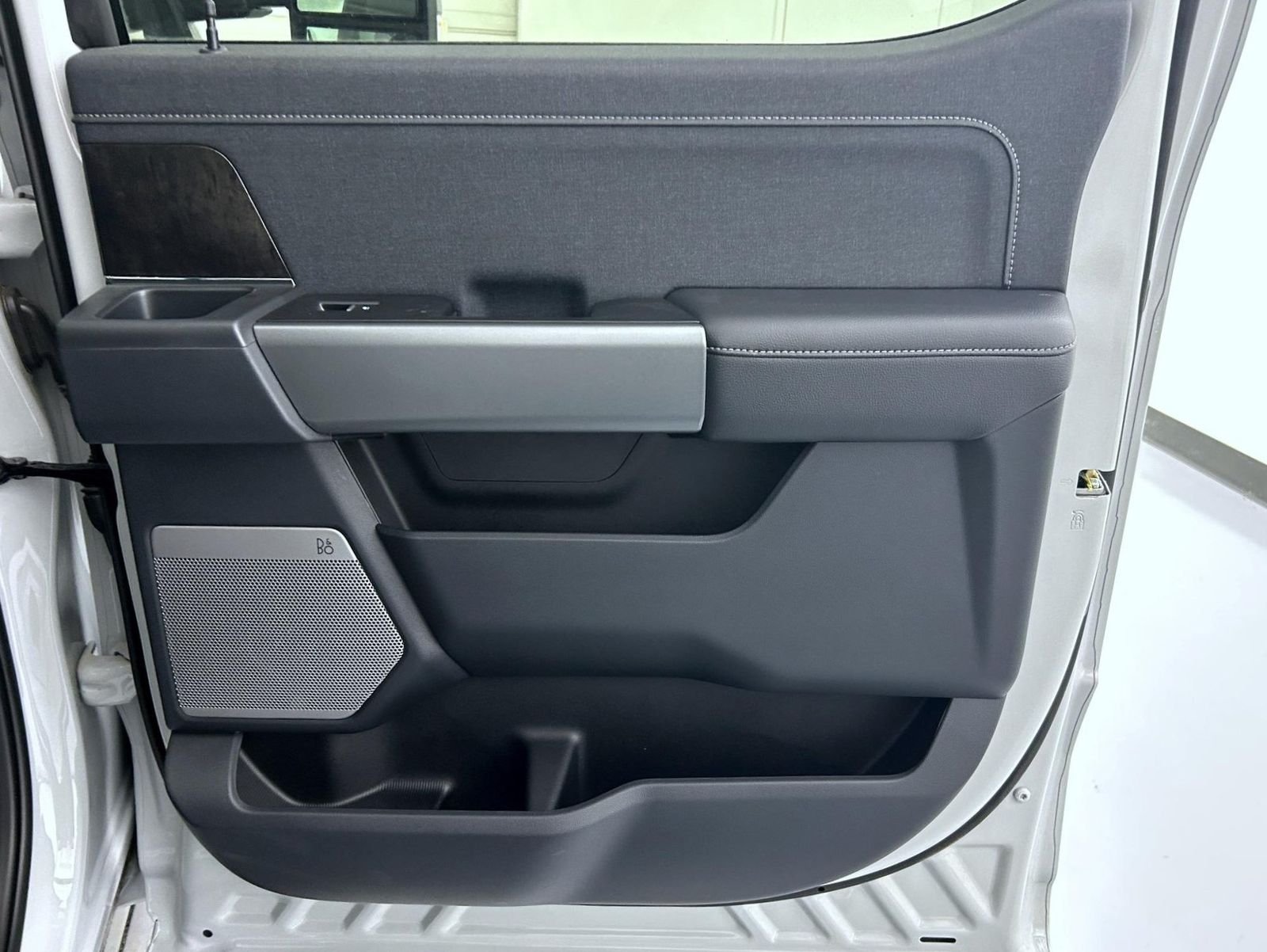 New 2026 Avalanche Ford Lariat image 17