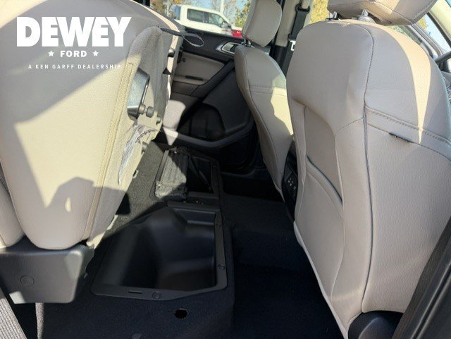 Used 2020 Silver Metallic Ford LARIAT image 29