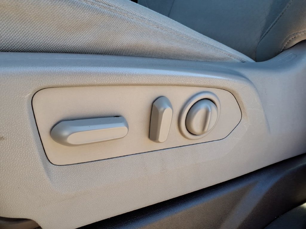 Used 2020 Blue Metallic Chevrolet LT image 3