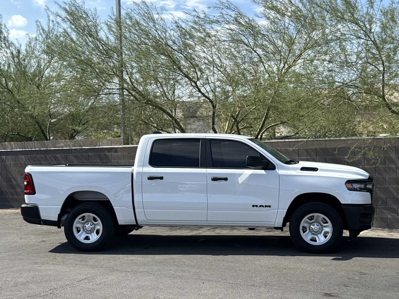 New 2026 Bright White Clear-Coat Exterior Paint RAM Tradesman image 9