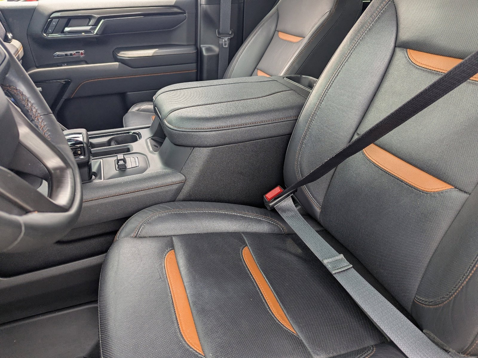Used 2024 Onyx Black GMC AT4 image 19