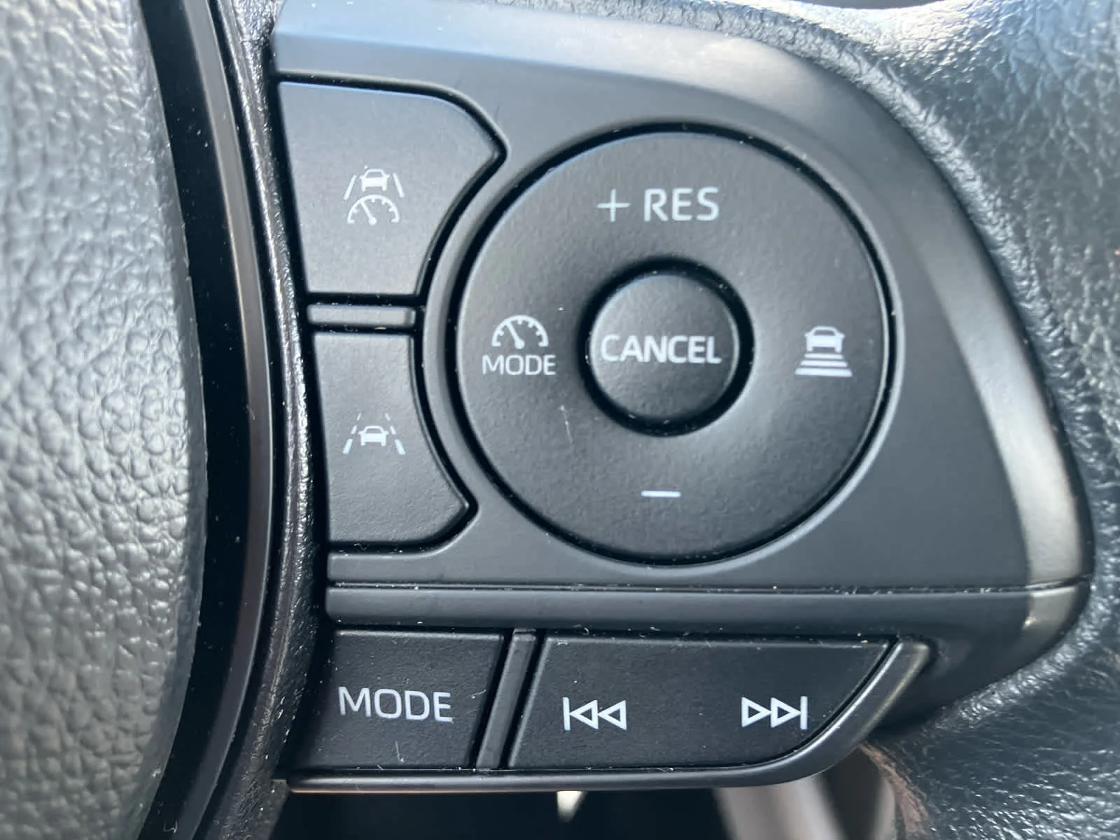 Used 2025 Celestite Toyota L image 18