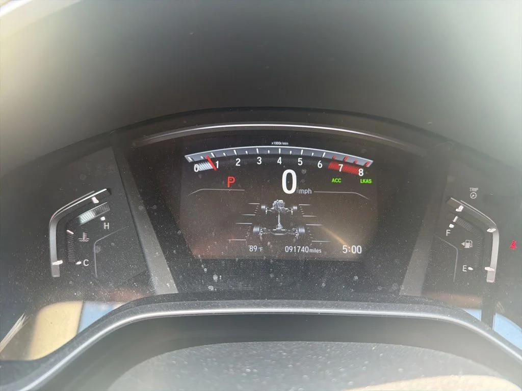 Used 2017  Honda Touring image 6