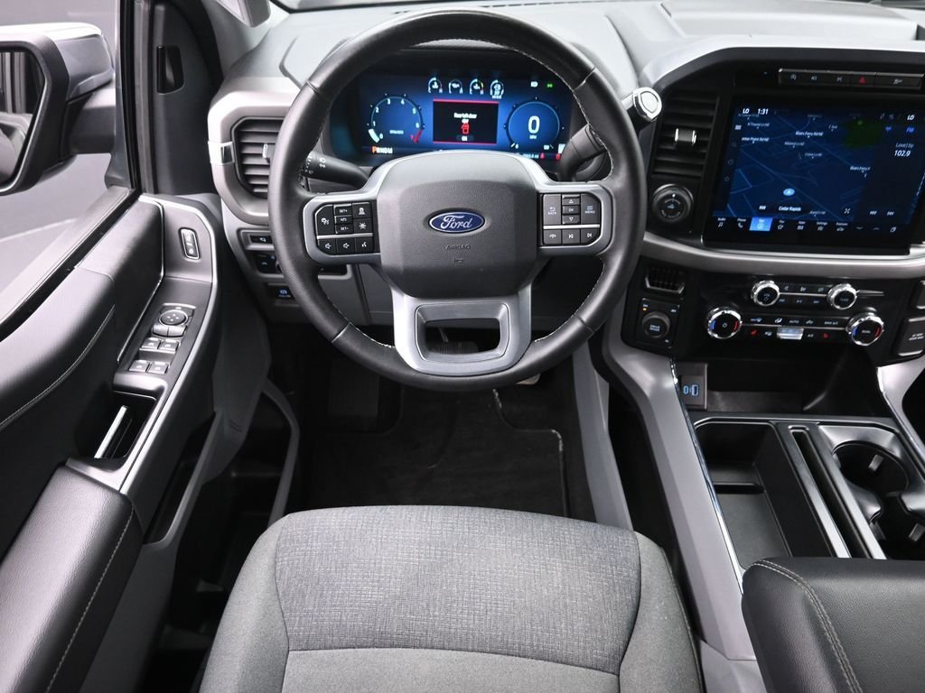 Used 2024 Black Ford XLT image 15