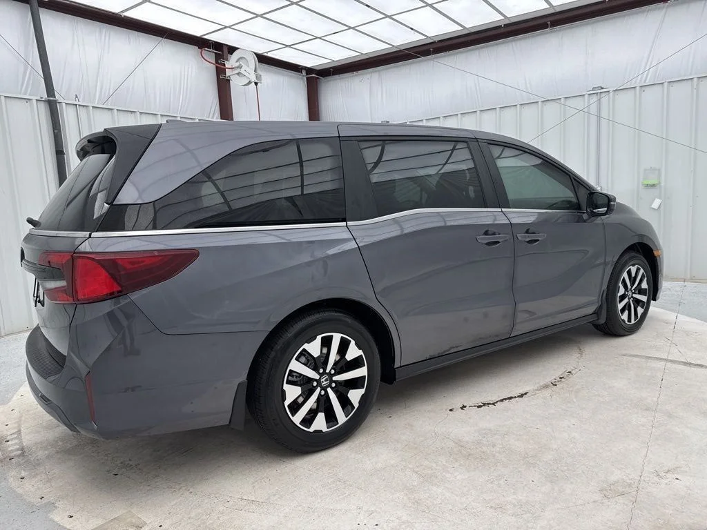 New 2026 Modern Steel Metallic Honda EX-L image 13