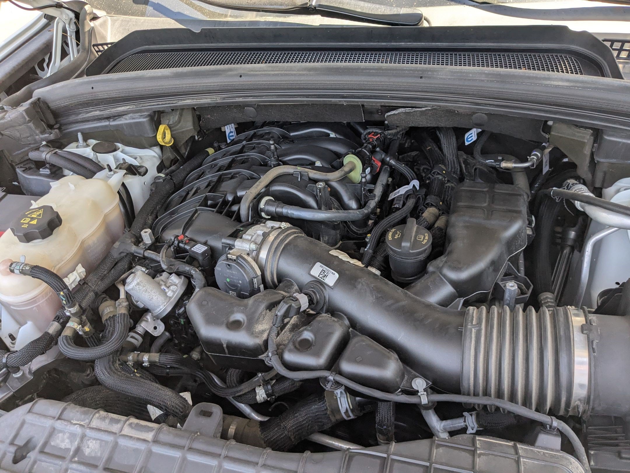 Used 2021 Bright White Clearcoat Jeep Altitude image 36