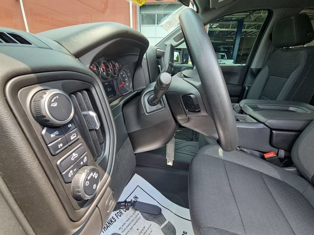 Used 2022 Summit White Chevrolet Custom image 12