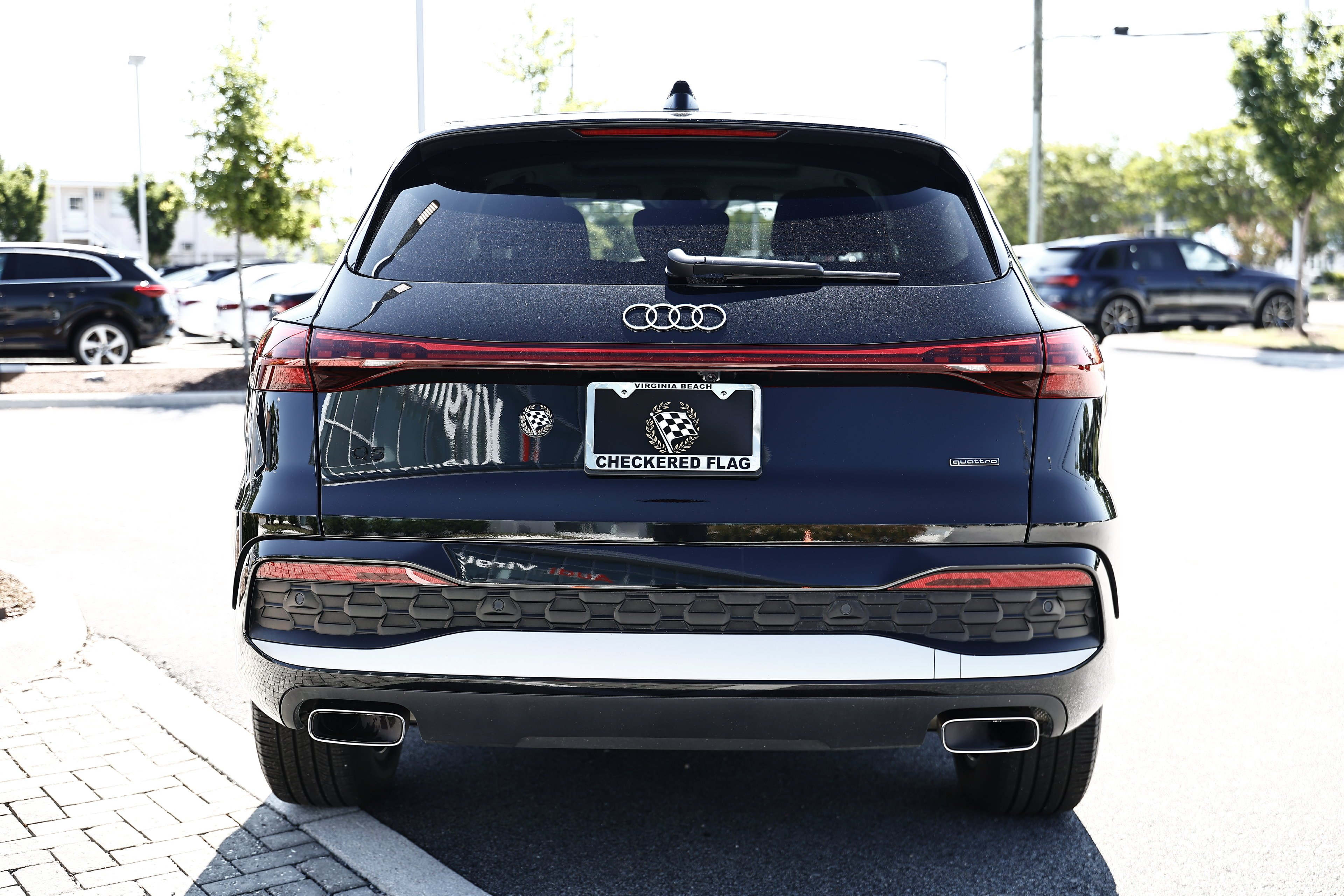 Used 2025 Mythos Black Metallic Audi 2.0T Premium Plus image 10