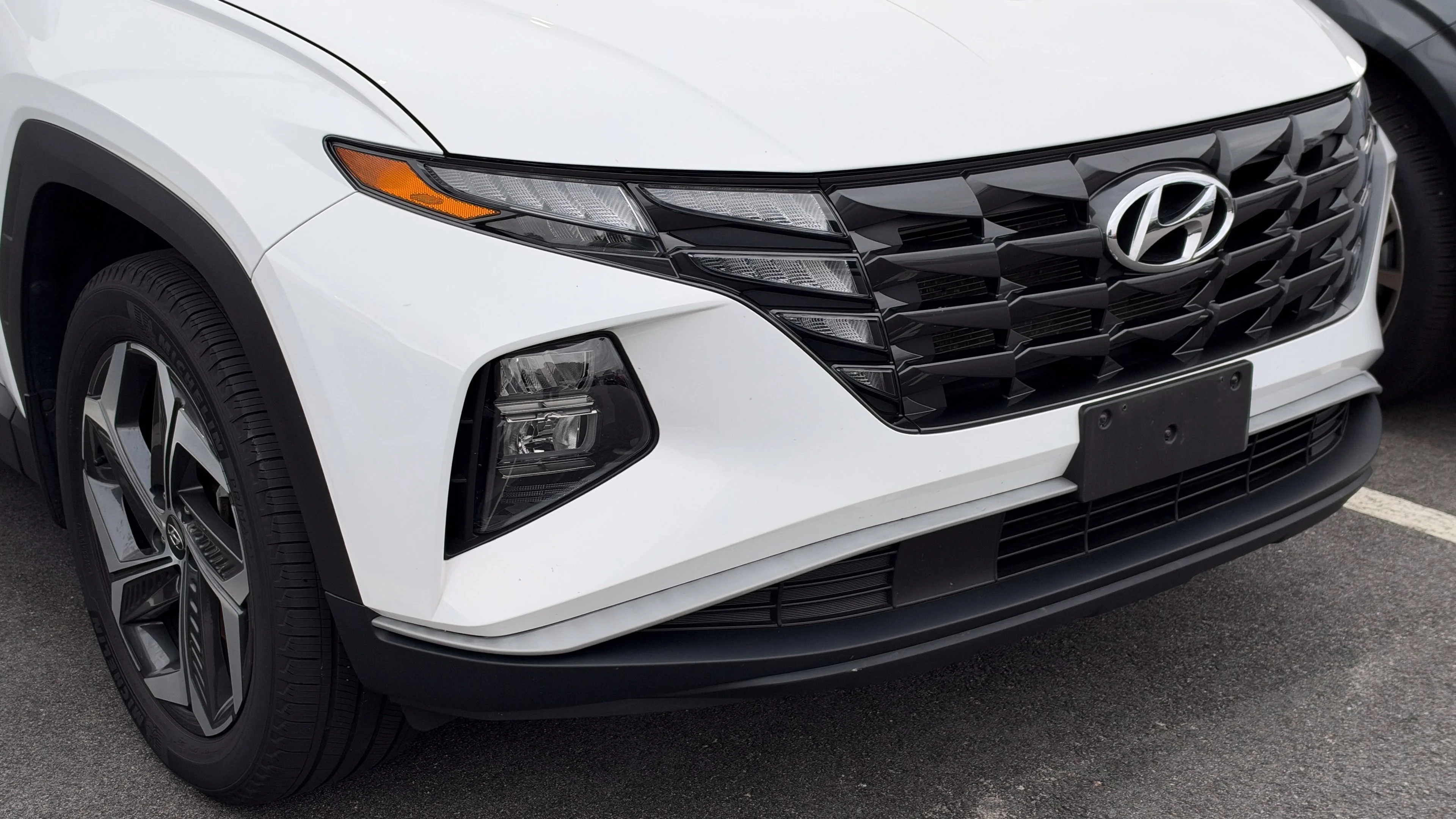 Used 2024 White Pearl Hyundai SEL image 2