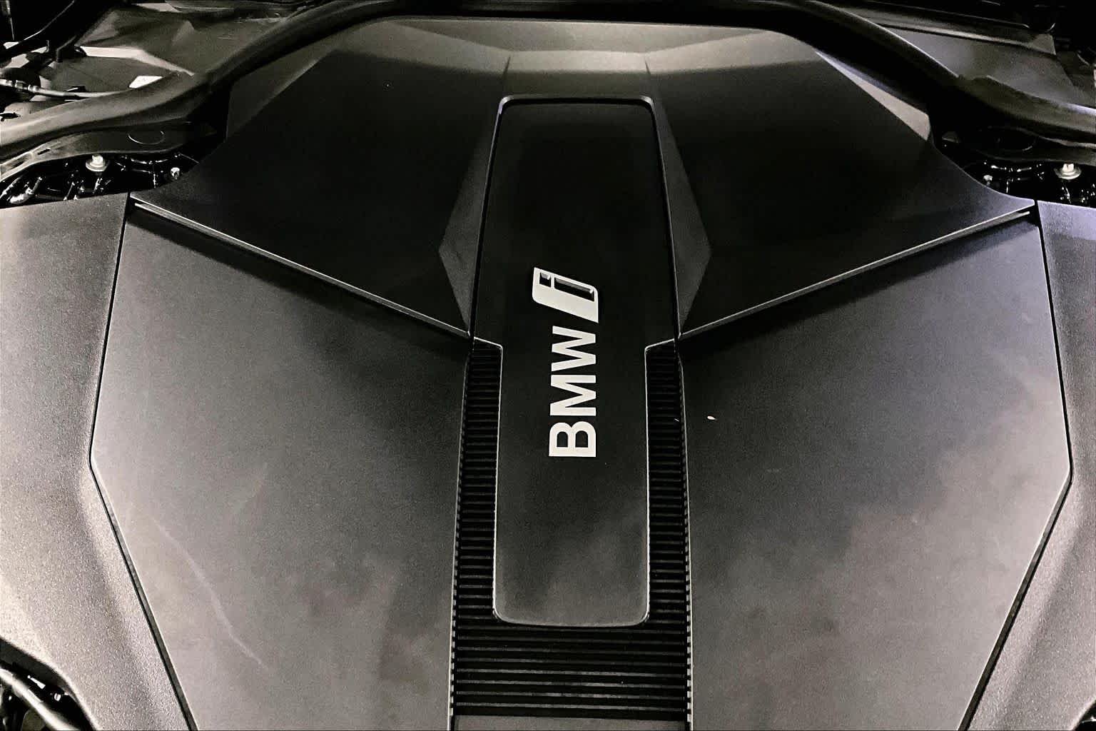 Used 2023 Carbon Black Metallic BMW xDrive60 image 30
