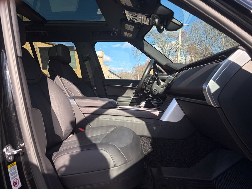 2025 Land Rover Range Rover SE - Photo 15