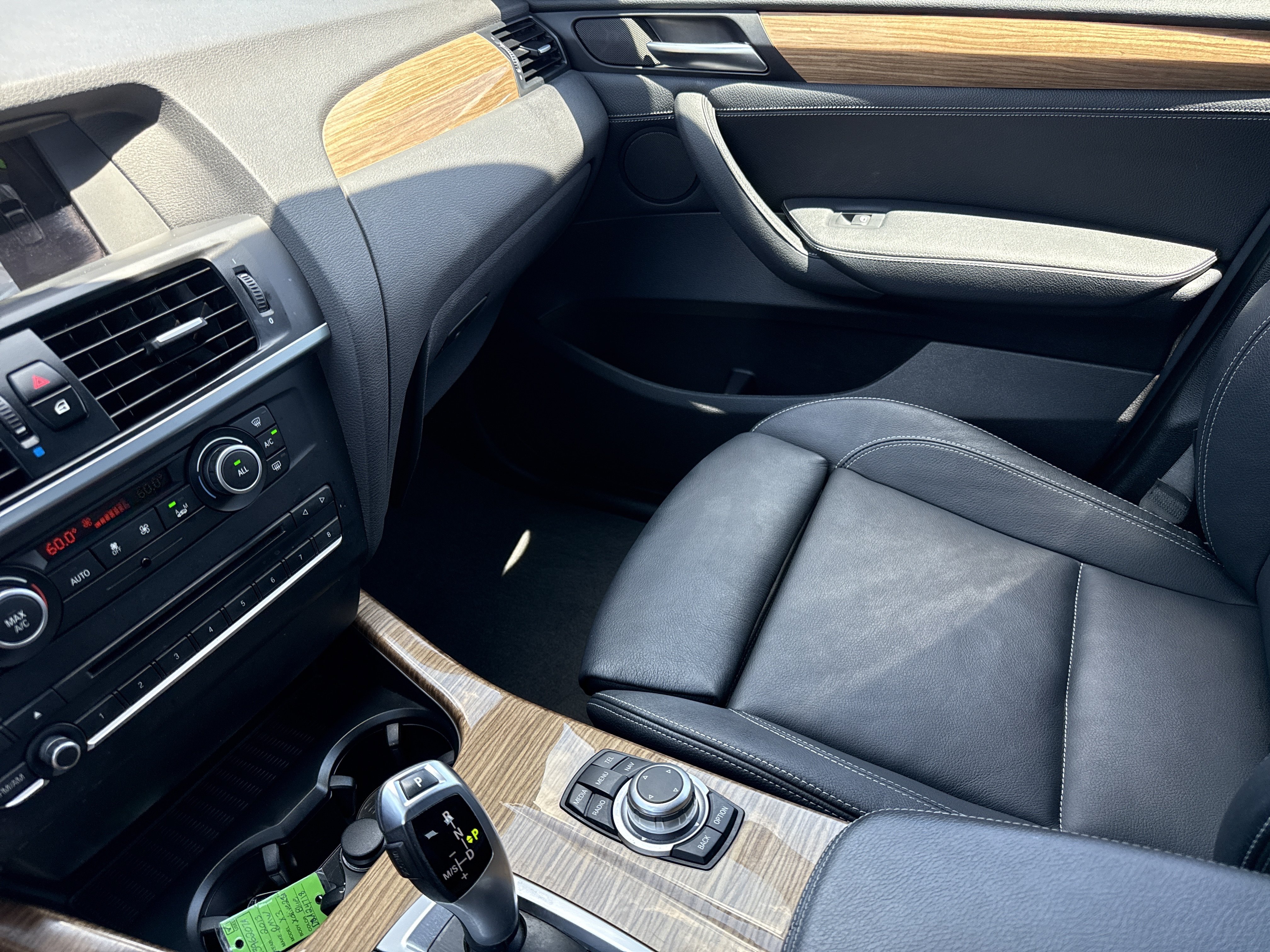 Used 2013 Blue Water Metallic BMW xDrive28i AWD image 23