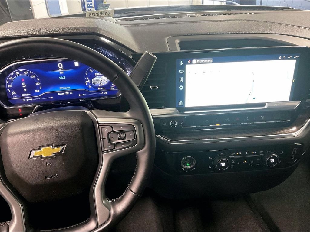 Used 2023 Gray Chevrolet LT image 18