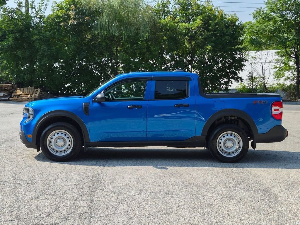 Used 2025 Blue Ford XL image 8