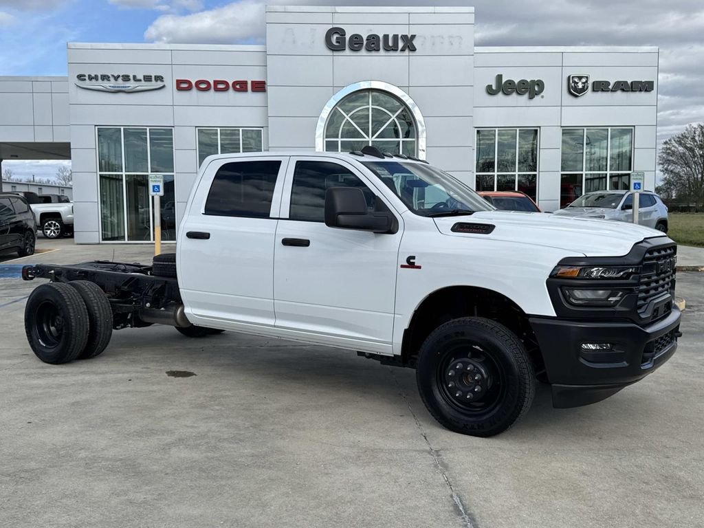 2026 RAM 3500 Chassis Tradesman Crew Cab LB DRW 4WD