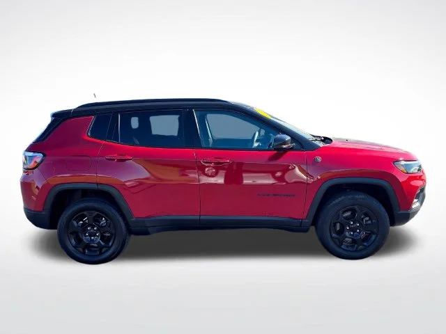 Used 2023 Red Jeep Trailhawk image 4