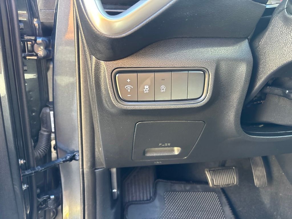 Used 2024 Gray Kia LX image 11