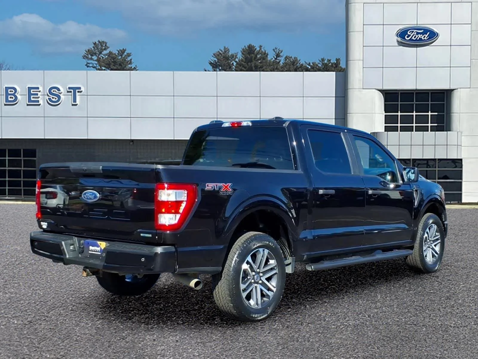 Used 2023 Agate Black Metallic Ford XL image 7