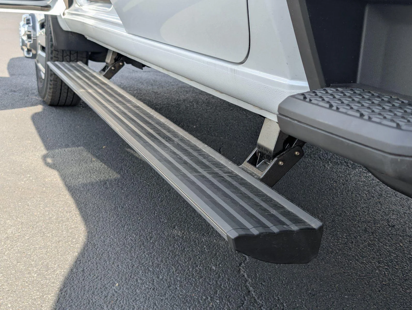 New 2026 Glacier White Tricoat GMC Denali DRW image 37