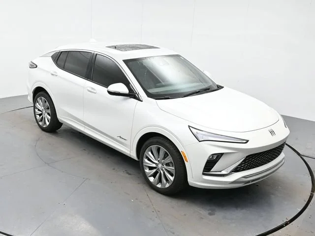Used 2024 White Frost Tricoat Buick Avenir image 33