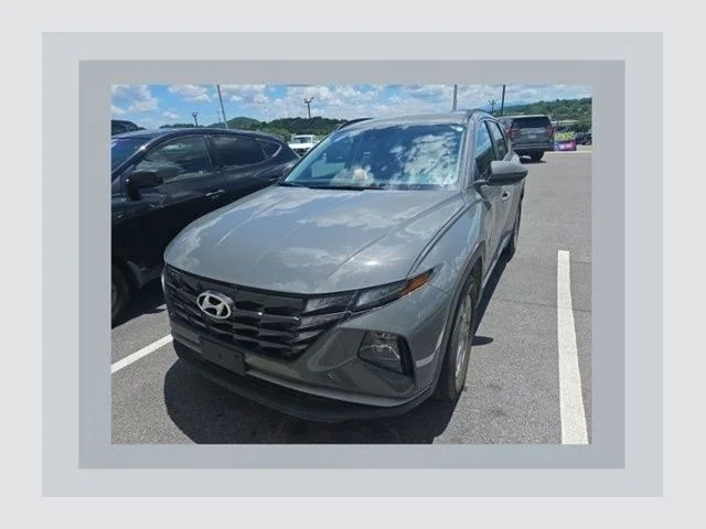 Used 2024 Gray Hyundai SEL image 1