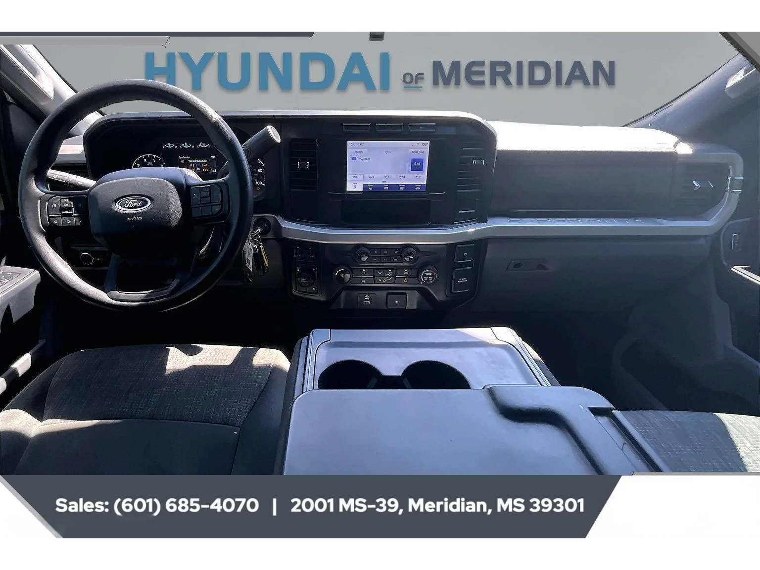 Used 2023 Oxford White Ford XLT image 13