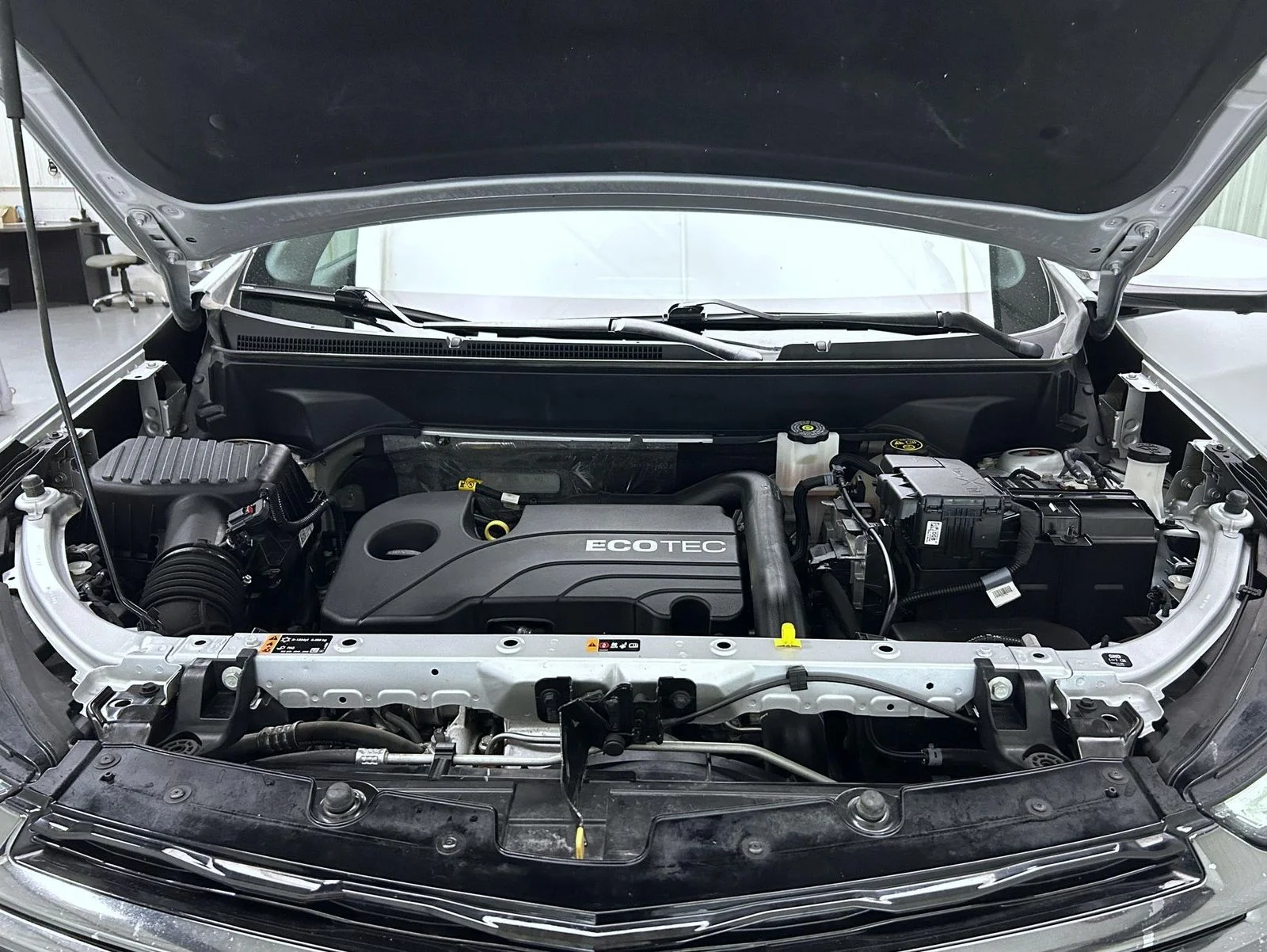 Used 2022 Silver Chevrolet RS image 24