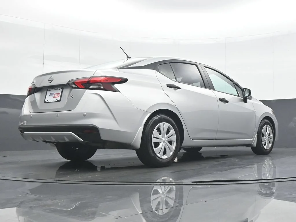 Used 2024 Silver Nissan 1.6 S image 32