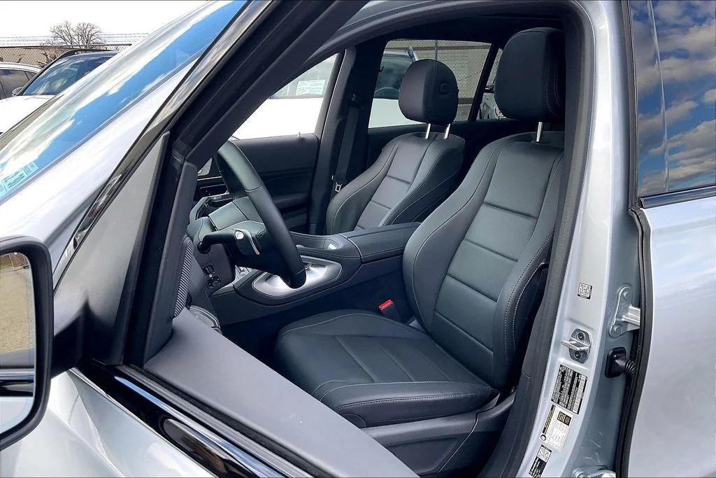 Used 2026 Black Mercedes-Benz GLE 350 image 17