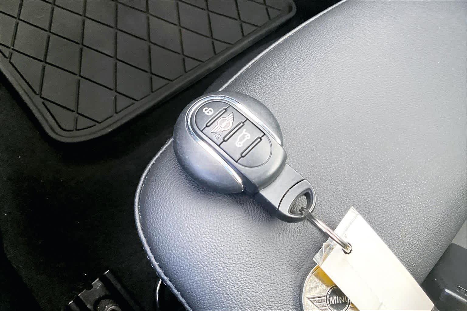 Used 2023 White Silver Metallic MINI Cooper S image 11