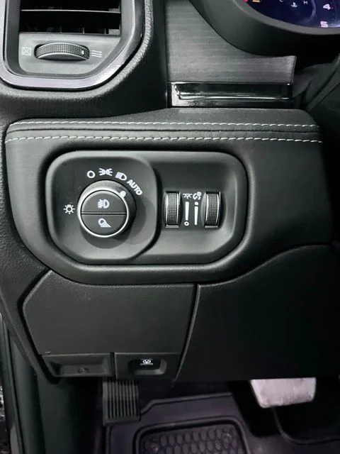 2024 RAM Ram 3500 Pickup Limited - Photo 22
