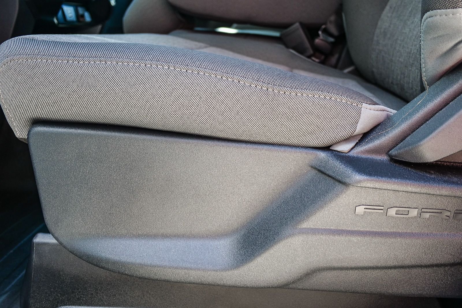 New 2026 Agate Black Metallic Ford XL image 19