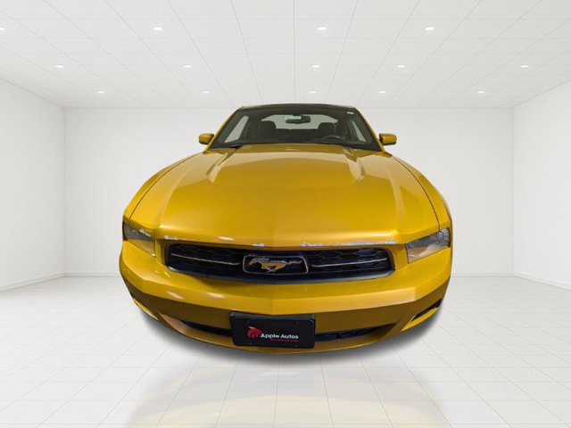 Used 2010 Gold Ford V6 image 2