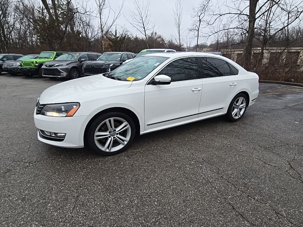 Used 2014 Volkswagen Passat SE with VIN 1VWBN7A3XEC003776 for sale in Kansas City