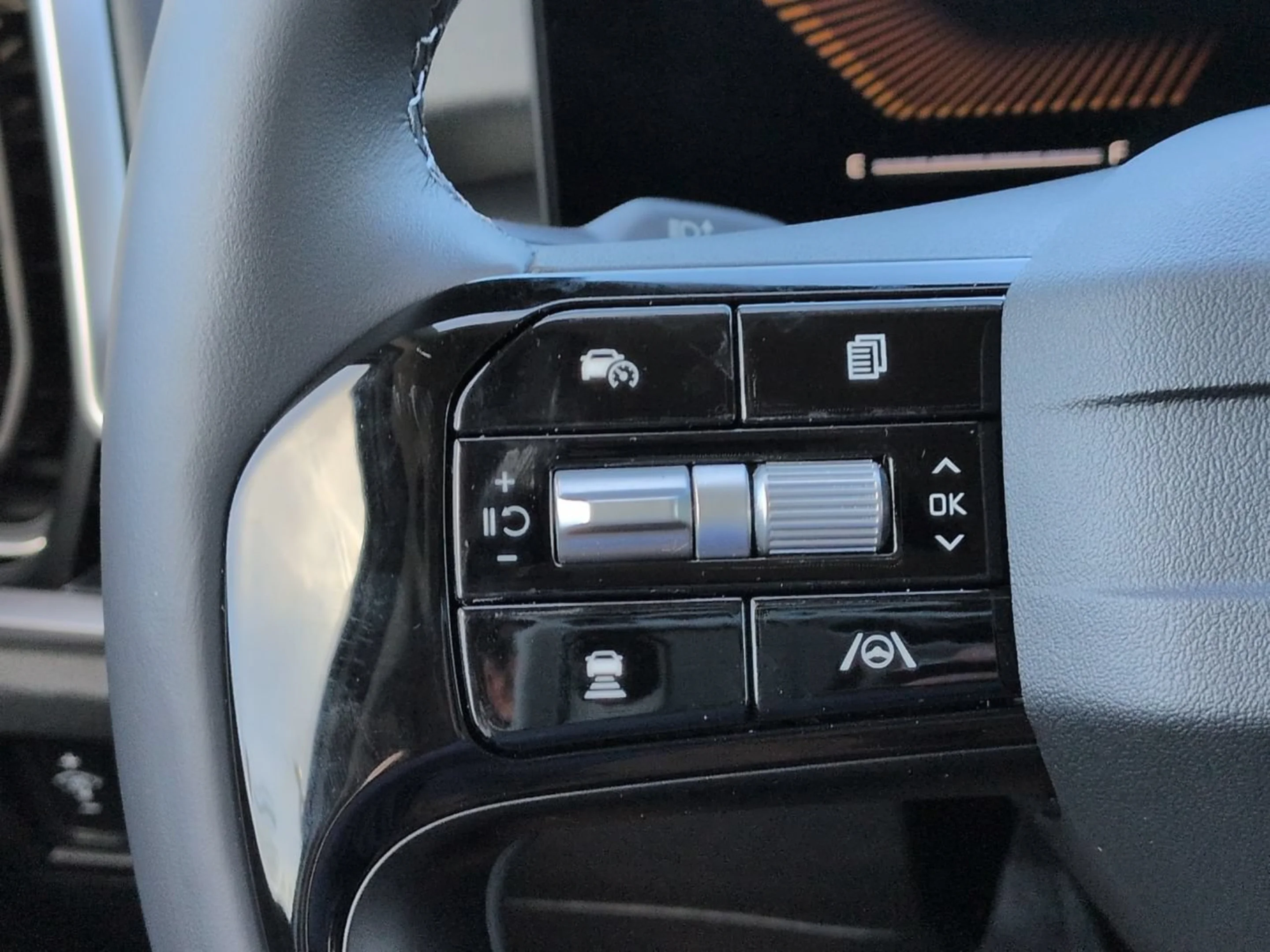 New 2026 Ivory Silver Kia LX image 16