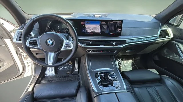 Used 2023 White BMW xDrive40i image 16