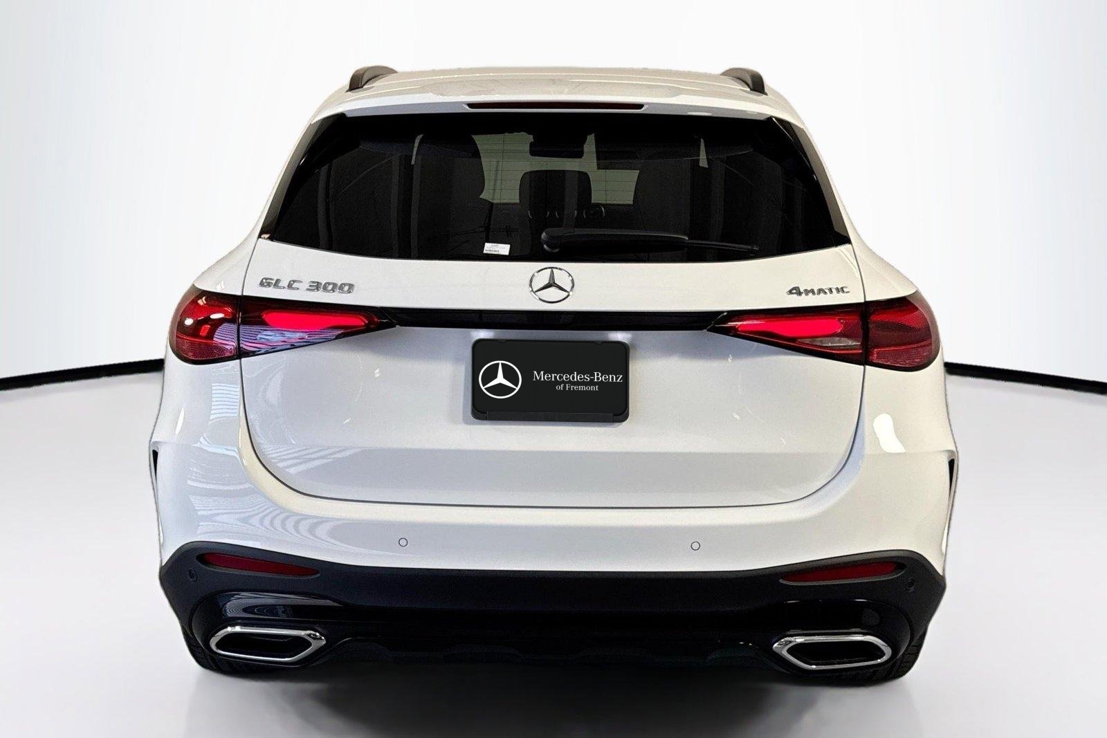 New 2026 Polar White Mercedes-Benz GLC 300 image 6