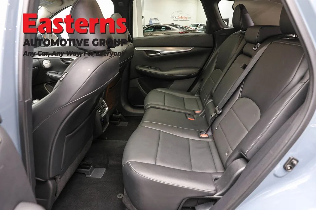 Used 2023 Gray INFINITI LUXE image 24